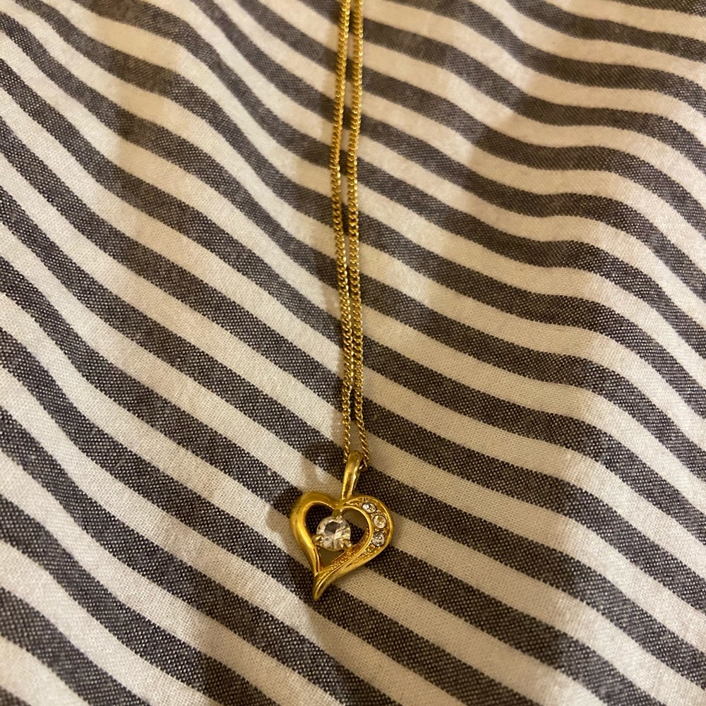 Gold heart necklace with crystals